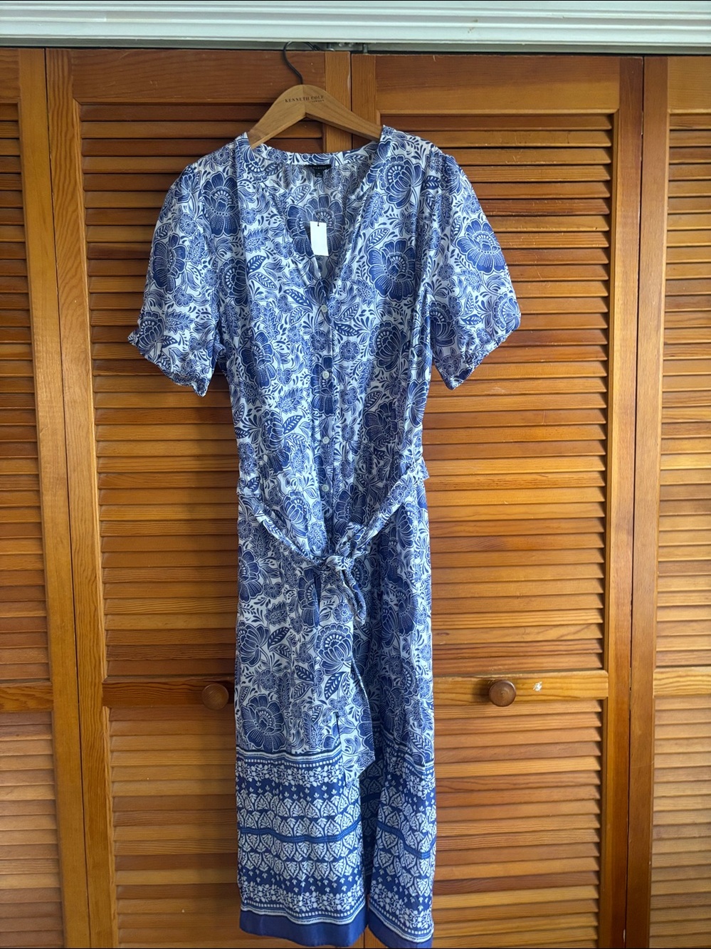 Talbots Puff Sleeve Fit & Flare Belted Blue Floral Front Button Dress Size 16 NW - Picture 3 of 10